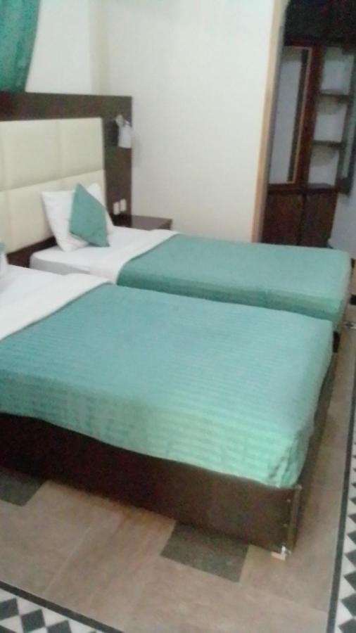 Canari Hotel Kashmir View Nathia Gali Rom bilde